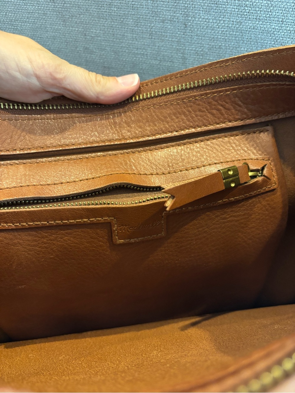 Madewell Transport zip-top Tan Leather Tote with Detachable Shoulder Strap - Picture 4 of 6